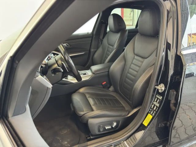 BMW 330 330d M-Sport Sedan xDrive