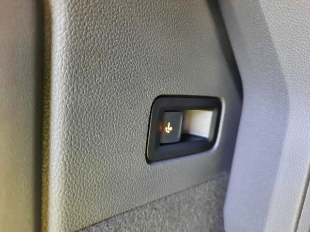 Volkswagen Multivan 2.0 TDI DSG IQ.Drive T7