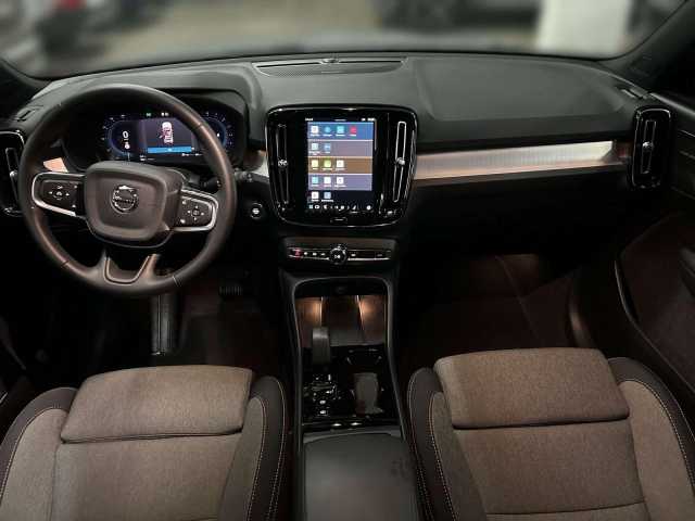 Volvo XC40 Dark Plus