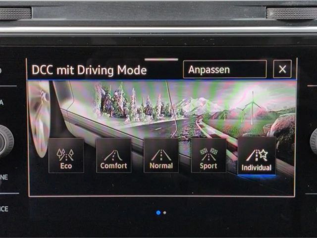 Volkswagen Tiguan IQ.Drive R-Line