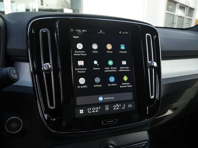 Volvo XC40 Dark Plus