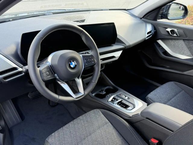 BMW 120 120i Sedan