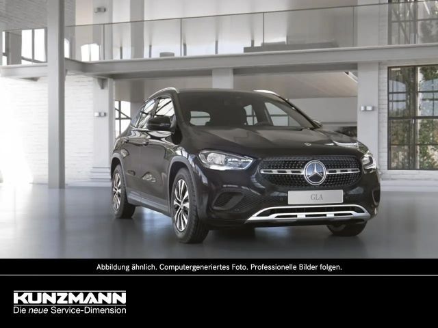 Mercedes-Benz GLA 180 Style