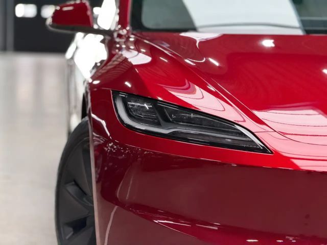 Tesla Model 3 AWD Long Range