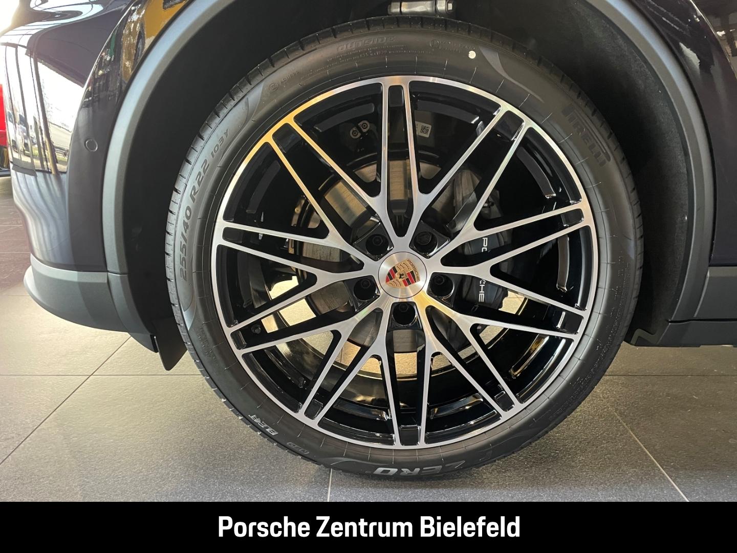 Porsche Macan LED-Matrix Abstandstempomat Luftfederung