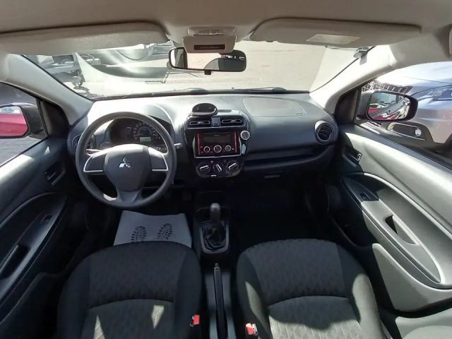 Mitsubishi Space Star Star