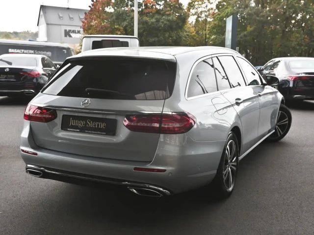 Mercedes-Benz E 200 AVANTGARDE E 200 d Estate