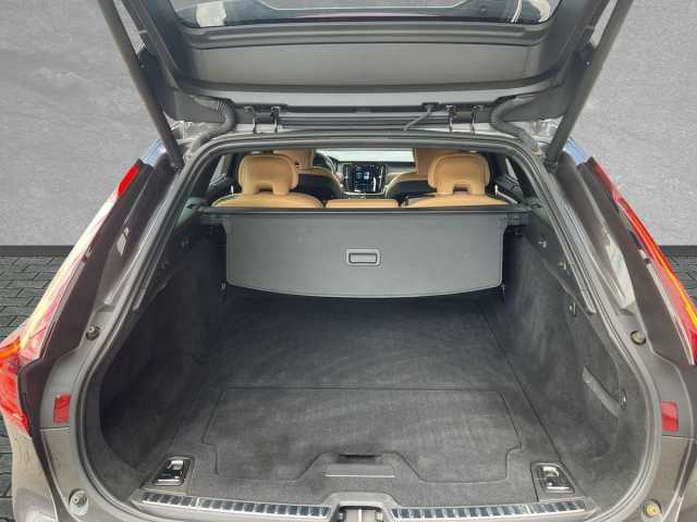 Volvo V90 AWD Inscription Recharge T8