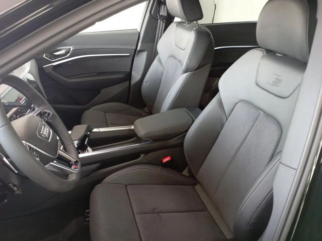 Audi Q8 e-tron 55 Business Quattro