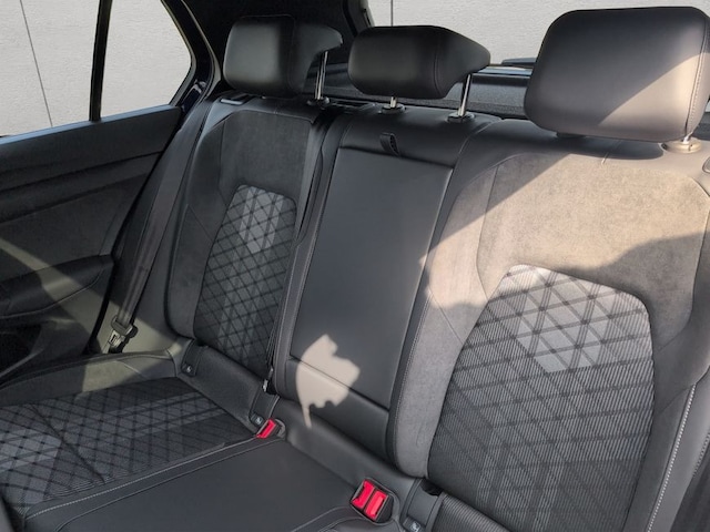 Volkswagen Golf DSG R-Line