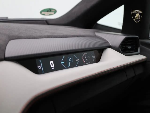 Lamborghini Revuelto MY24 I NERO HELENE