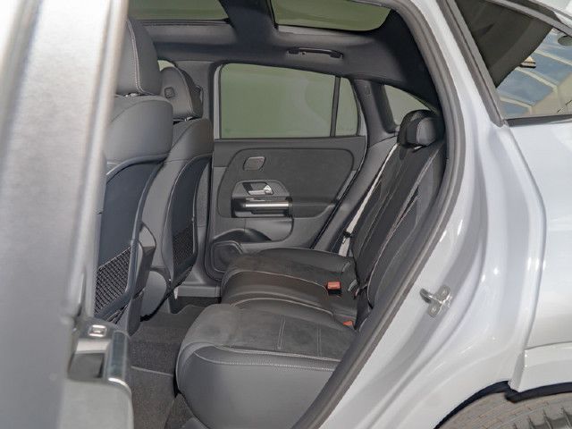 Mercedes-Benz GLA 220 4MATIC GLA 220 d