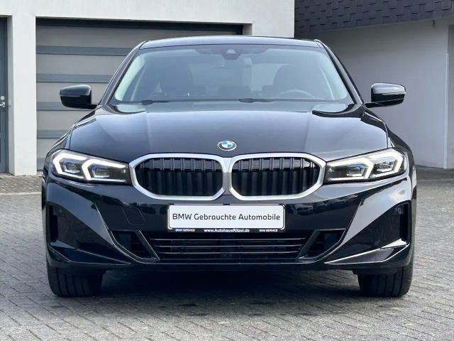 BMW 320 320d Sedan xDrive