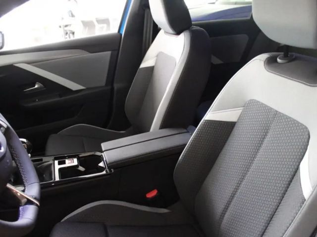 Opel Astra 1.2 Turbo Edition Turbo