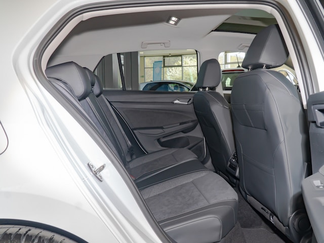 Volkswagen Golf Style