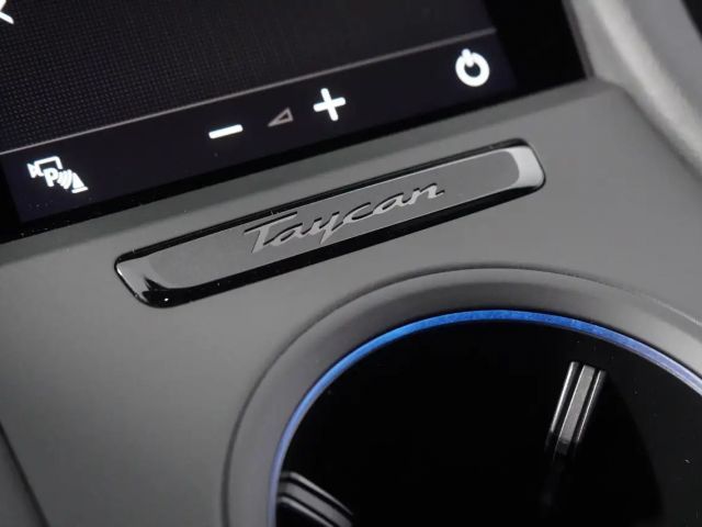 Porsche Taycan 4 Cross Turismo