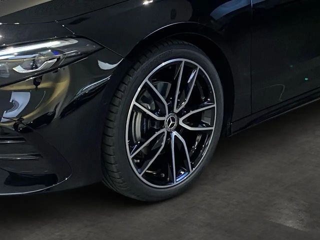 Mercedes-Benz A 200 AMG Line