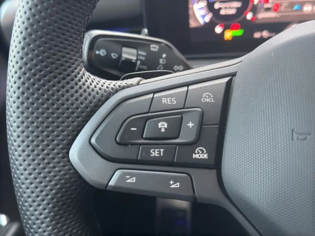 Volkswagen T-Roc 1.5 eTSI DSG R-Line