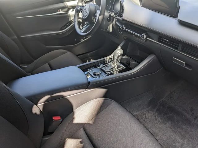 Mazda 3 2.5L Exclusive-line