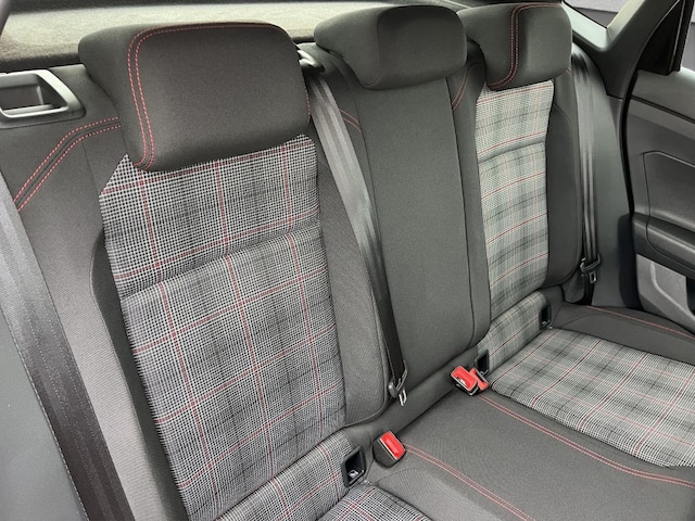 Volkswagen Polo 2.0 TSI DSG GTI