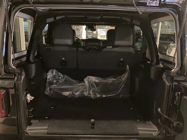 Jeep Wrangler Sahara