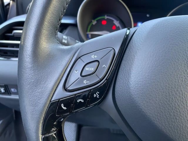 Toyota C-HR Hybride Team D