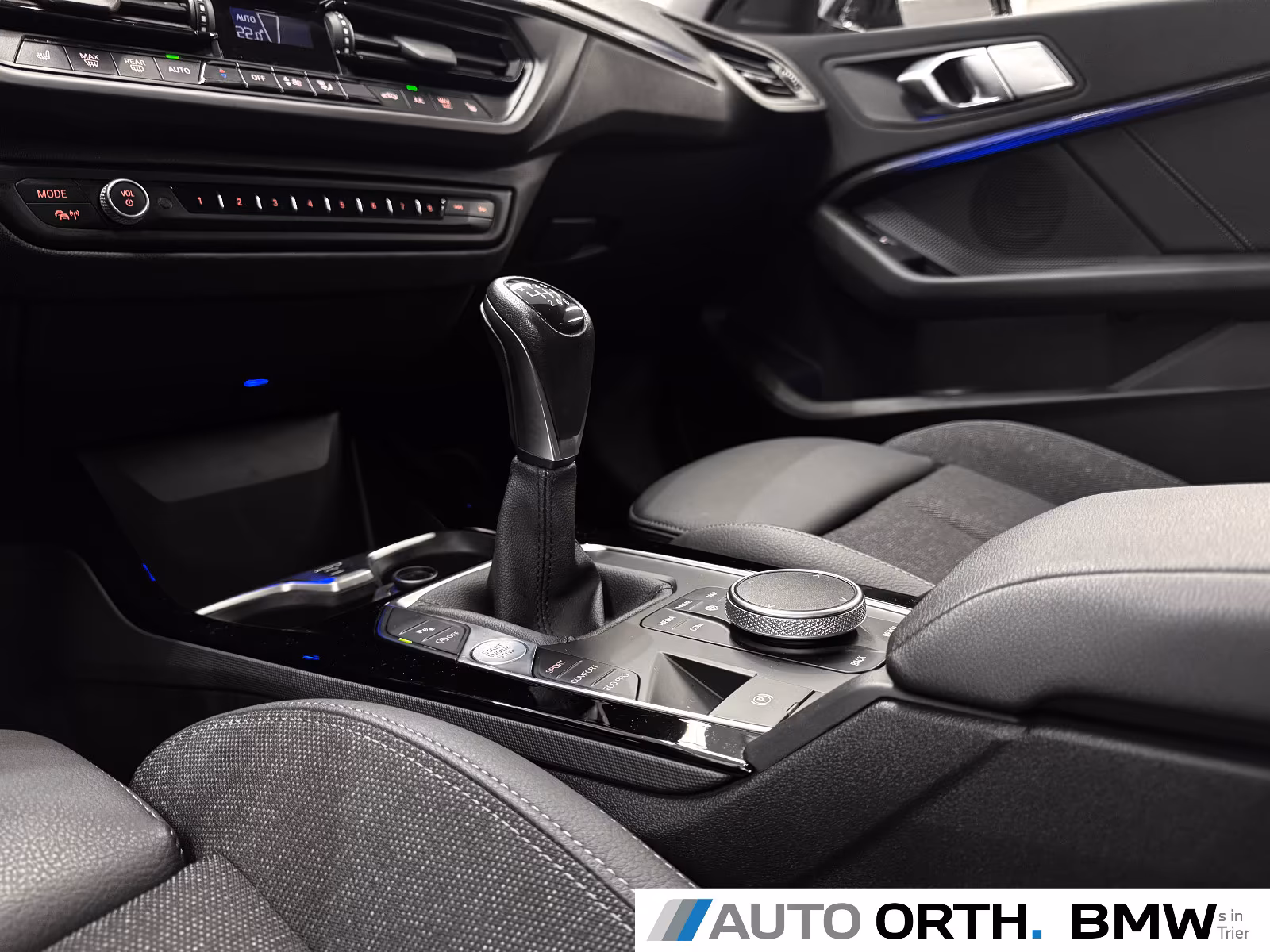 BMW 118 118i Sedan Sport Line