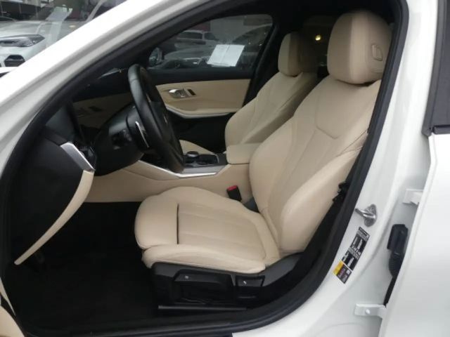 BMW 330 330e