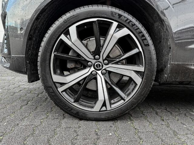 Volvo XC60 AWD R-Design Recharge