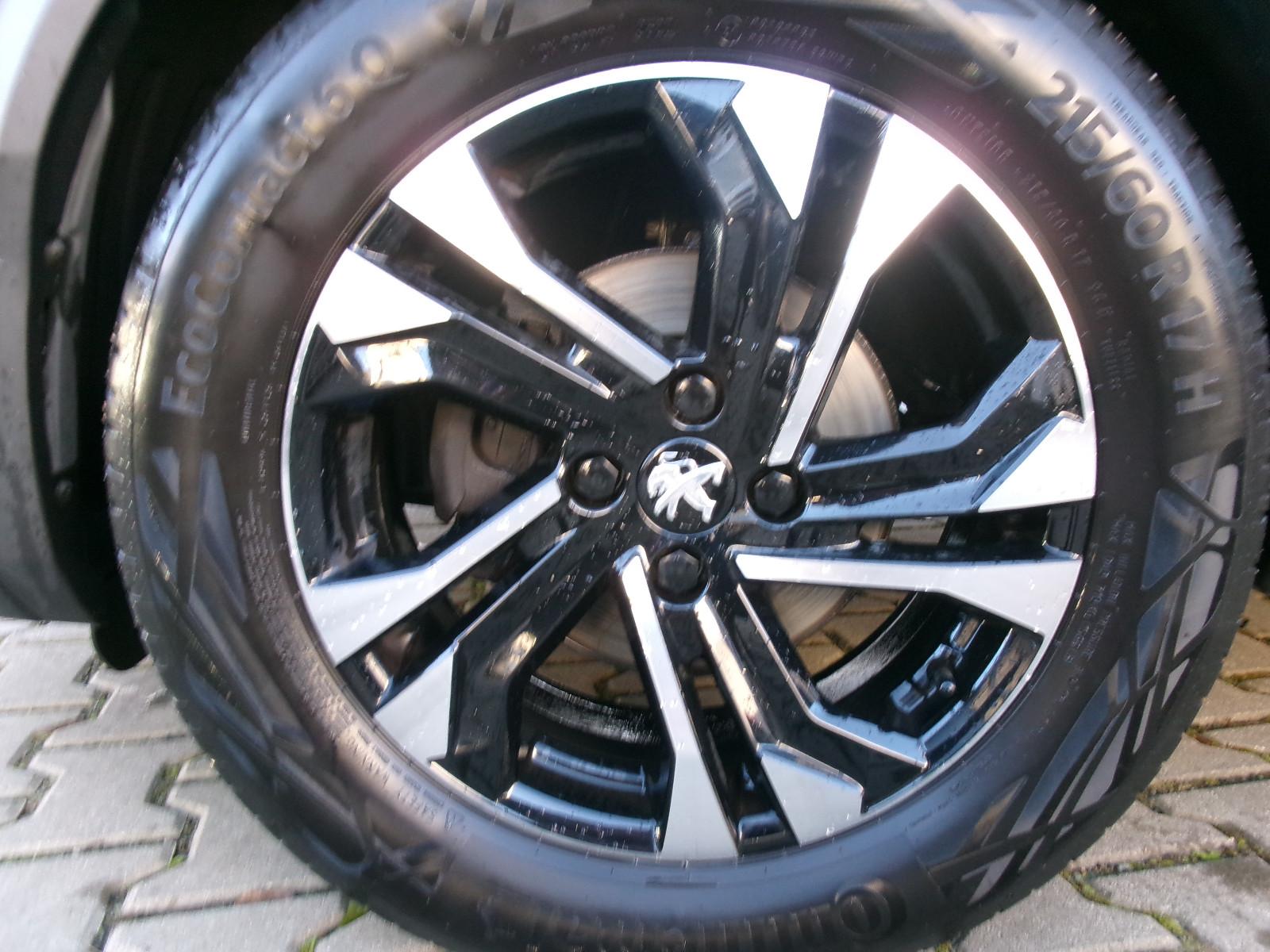 Peugeot 2008 EAT8 GT-Line