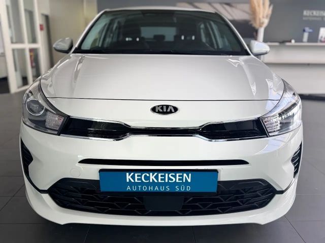 Kia Rio Vision
