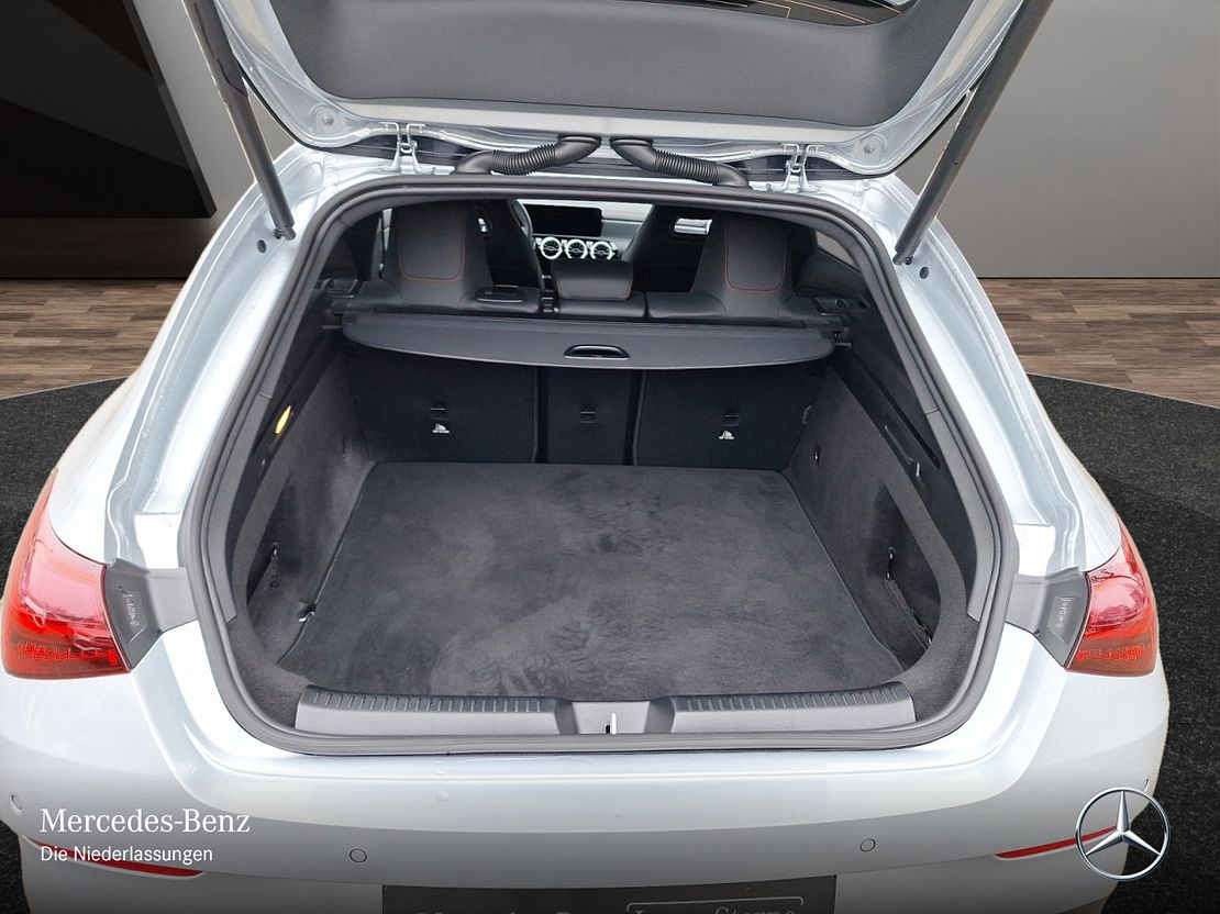 Mercedes-Benz CLA 180 AMG Line Shooting Brake