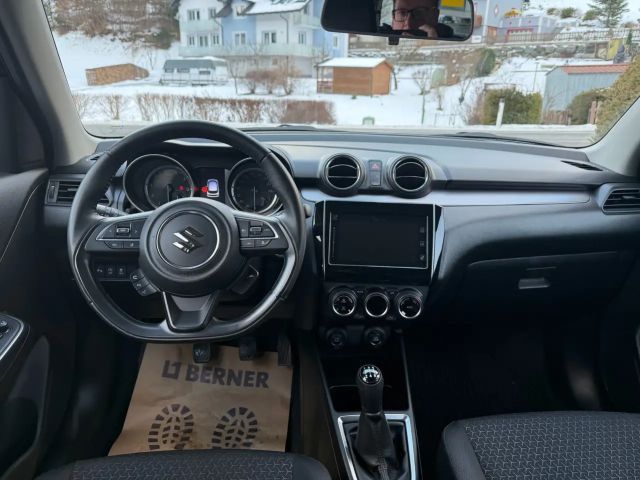 Suzuki Swift AllGrip DualJet Flash