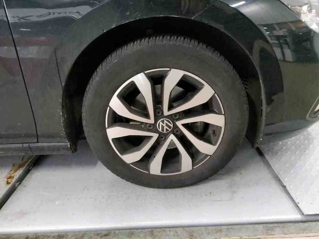 Volkswagen Golf 2.0 TDI DSG