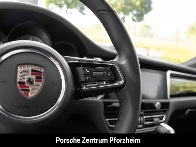 Porsche Macan S