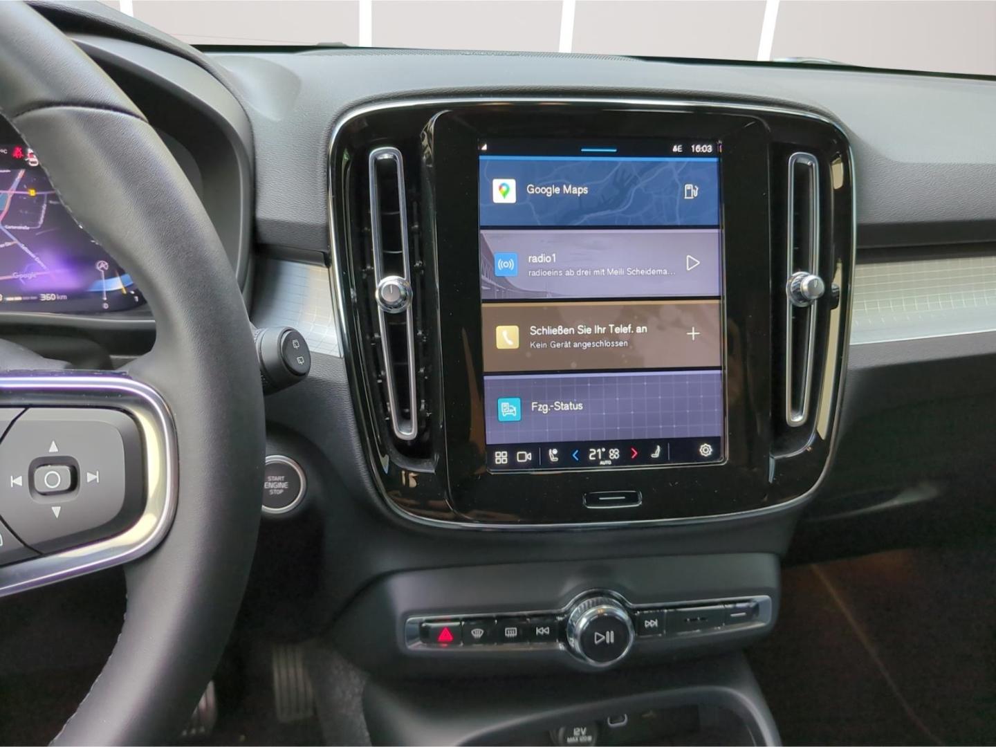 Volvo XC40 Dark Plus