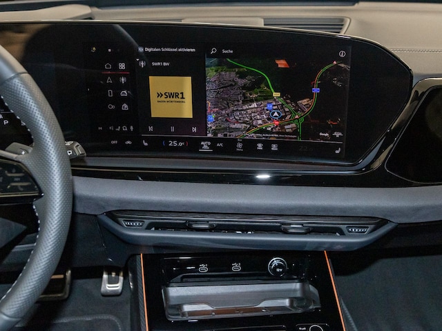 Audi A6 Avant Quattro S-Tronic