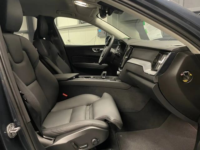 Volvo XC60 AWD Momentum