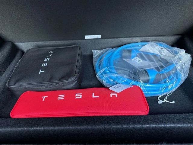 Tesla Model Y Long Range