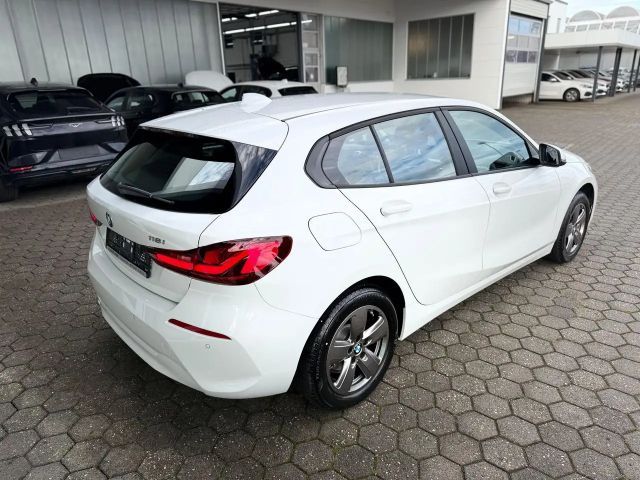 BMW 116 116i Sedan