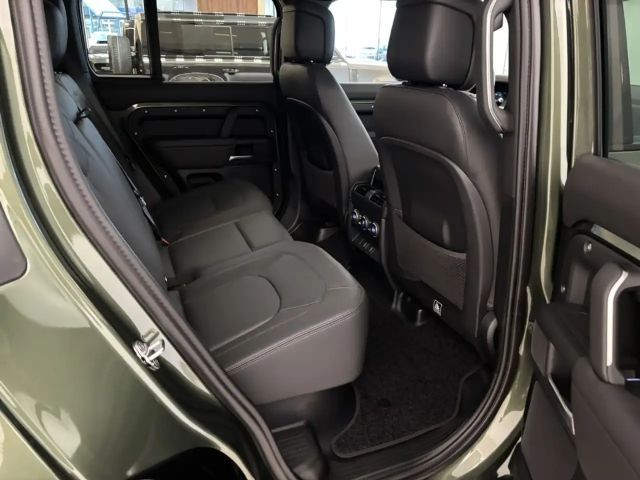 Land Rover Defender 110 Dynamic HSE