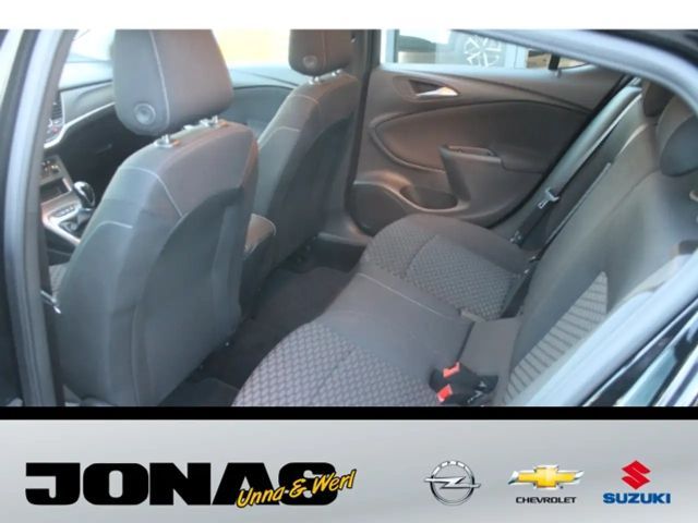 Opel Astra 1.2 Turbo Edition