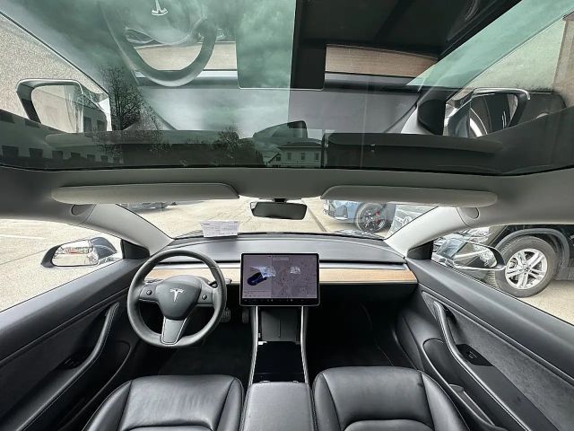 Tesla Model 3 AWD Long Range