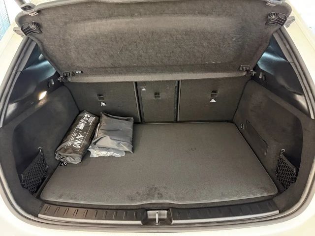 Mercedes-Benz GLA 200 4MATIC GLA 200 d