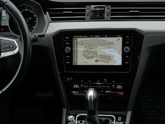 Volkswagen Passat 1.5 TSI Business Variant