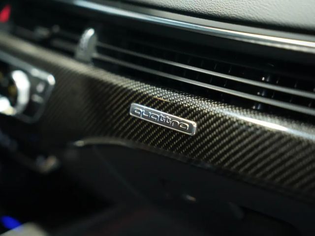 Audi RS4 Avant Quattro