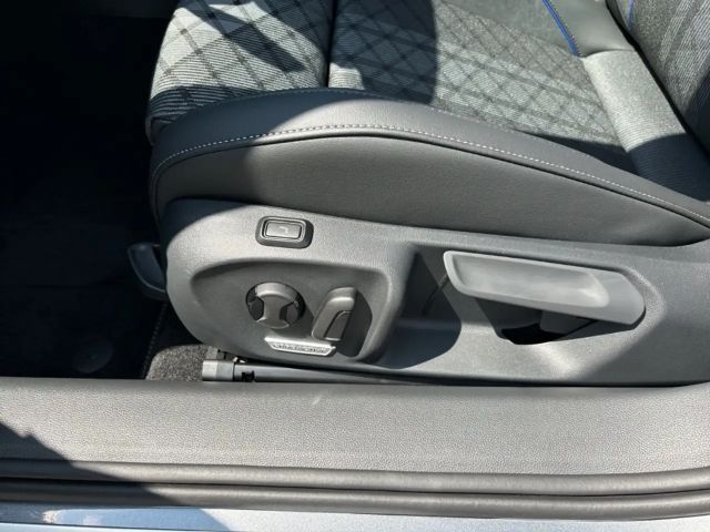 Volkswagen Passat DSG R-Line Variant