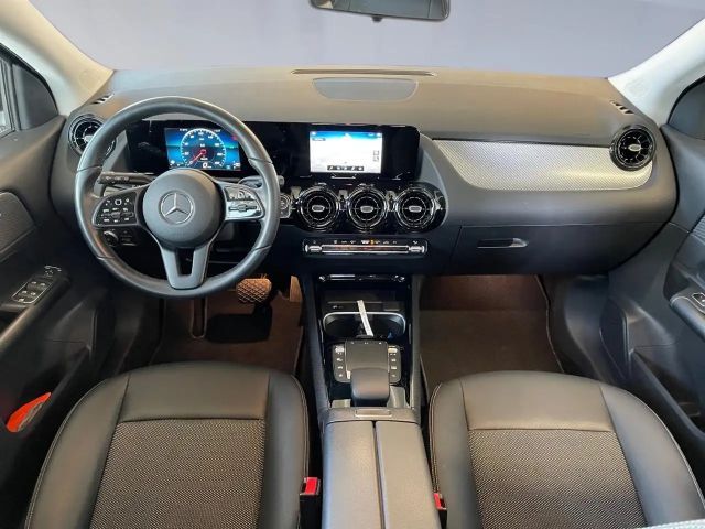 Mercedes-Benz GLA 180 GLA 180 d