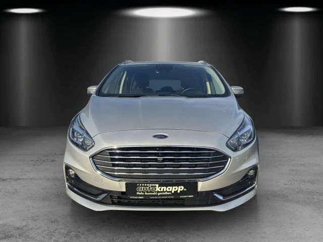 Ford S-Max Titanium