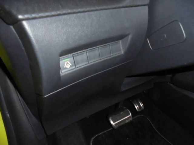 Peugeot E-208 GT-Line Hybrid